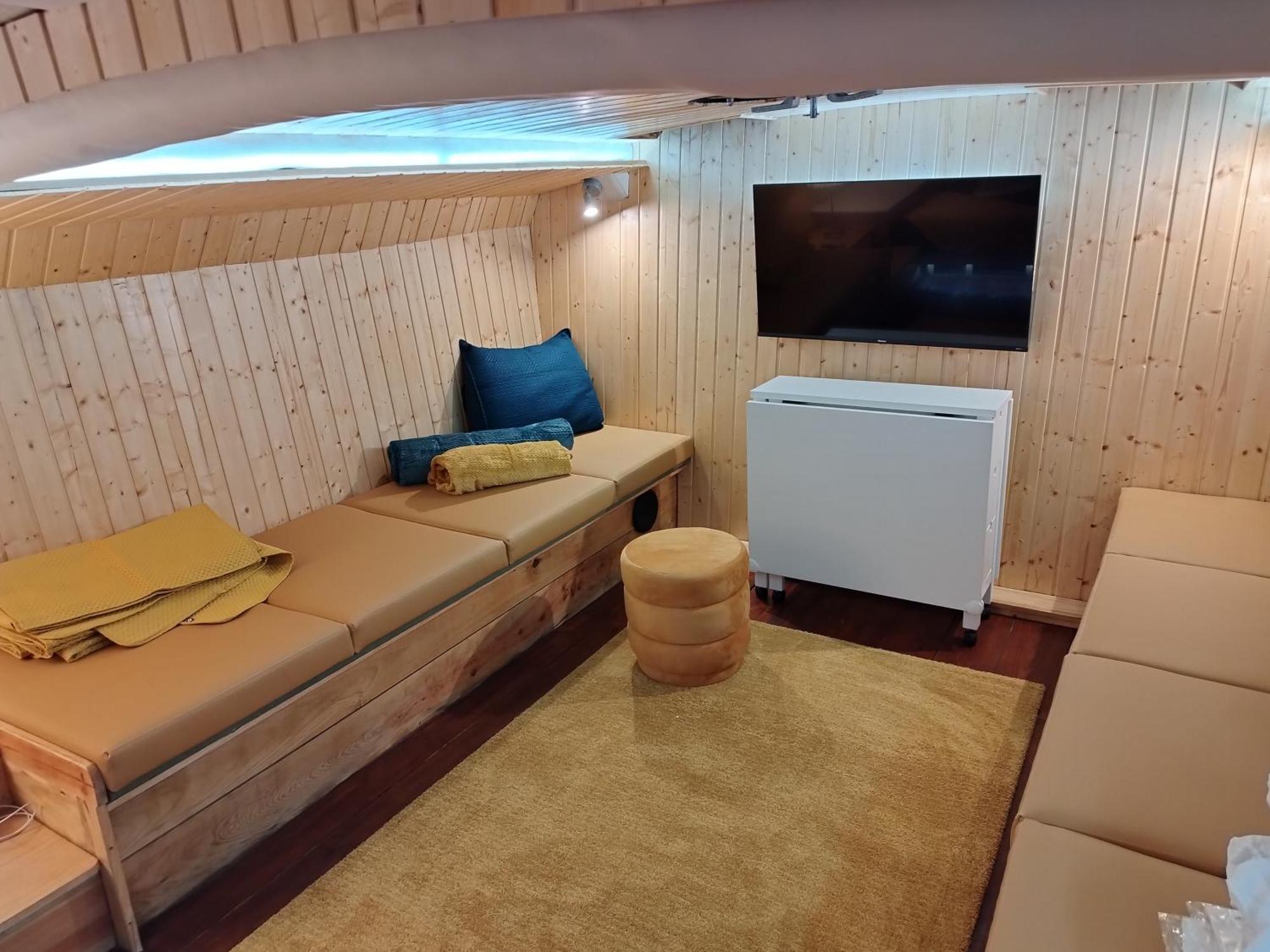 Hotel Sleepboat Luxlife Yatch à OOporto Extérieur photo