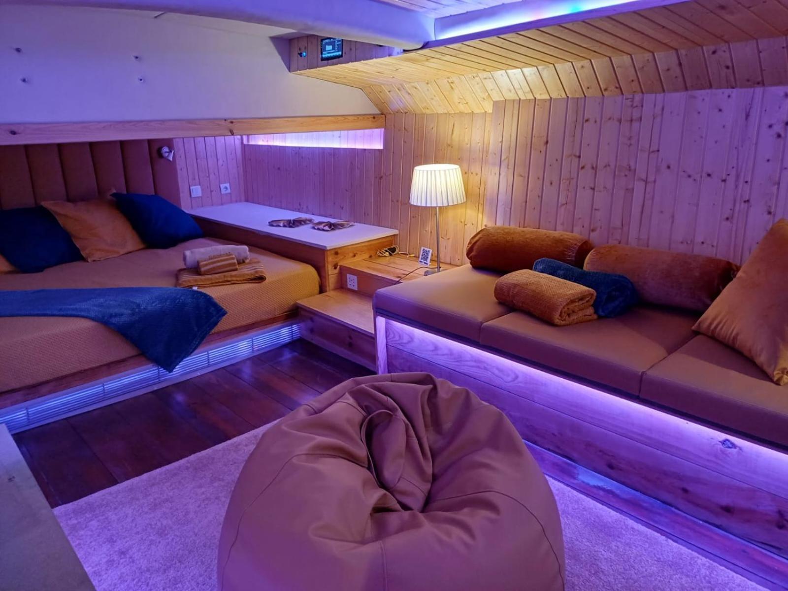 Hotel Sleepboat Luxlife Yatch à OOporto Extérieur photo