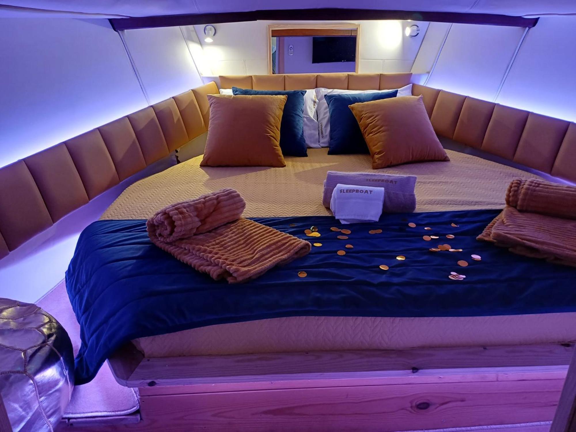 Hotel Sleepboat Luxlife Yatch à OOporto Extérieur photo